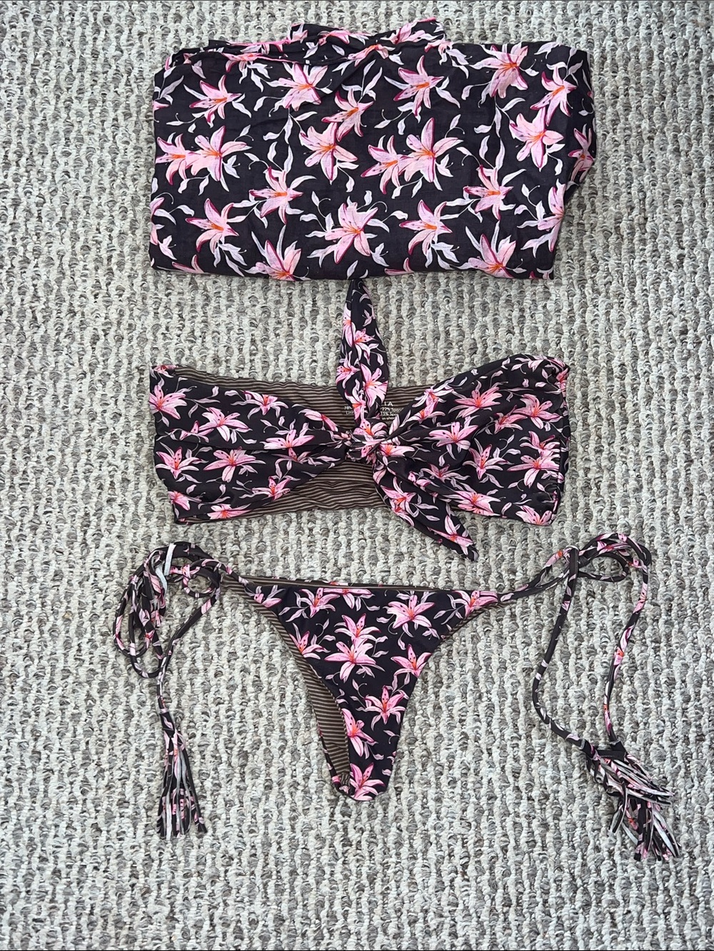Acacia Madonna set w pareo